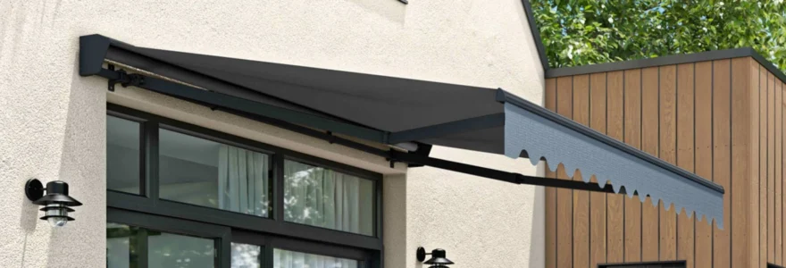 quand-le-store-banne-devient-l-element-central-d-une-terrasse-conviviale